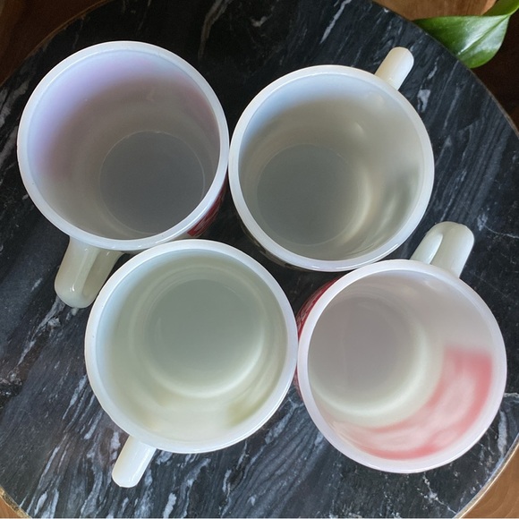 Vintage Set of 4 Fire King Daisy + Sunflower Anchor Hocking Milk Glass Mugs - Picture 6 of 11